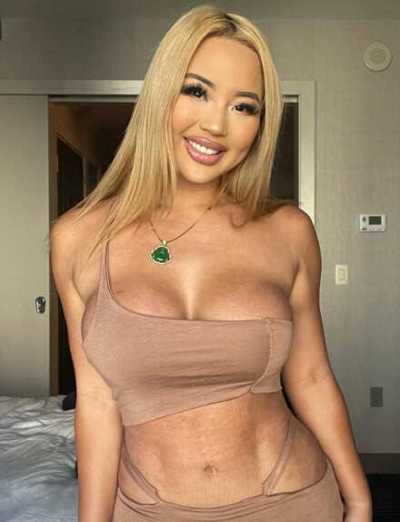 Kazumi Squirts Borntobefuck